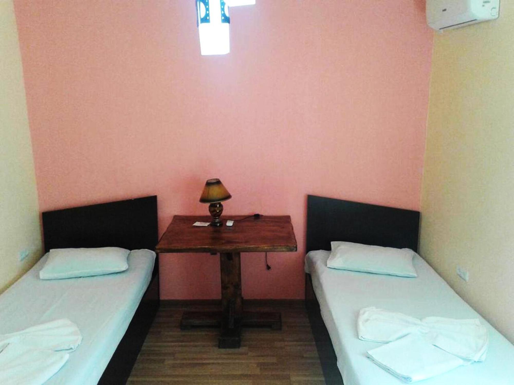 Domino Yerevan Hostel And Hotel Habitación foto